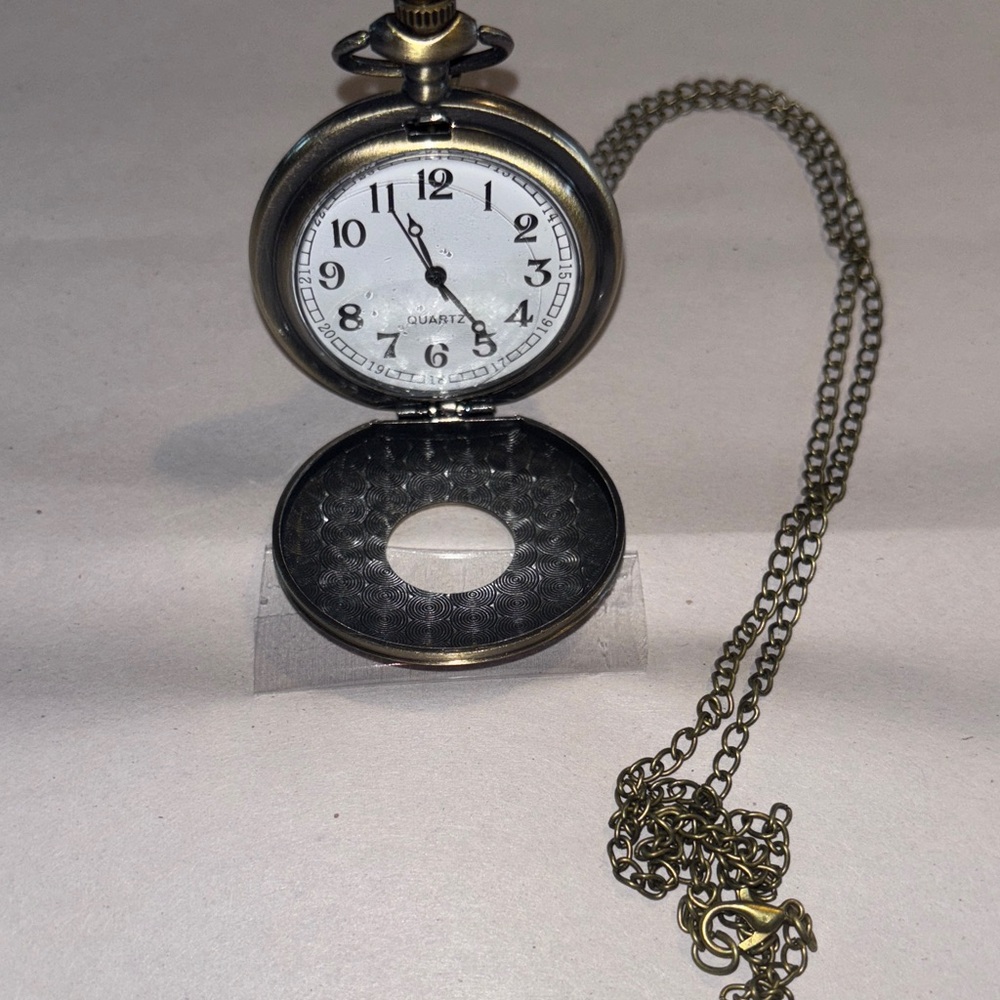 Vintage Style Pocket Watch with Chain